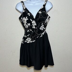 Miraclesuit black With Floral Print Size 10